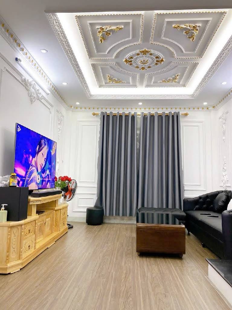 NHÀ ĐẸP TRUNG TÂM HÀ ĐÔNG - KINH DOANH BAO ĐẸP - TIỆN NGHI BAO QUANH - NHỈNH 10 TỶ ĐỒNG